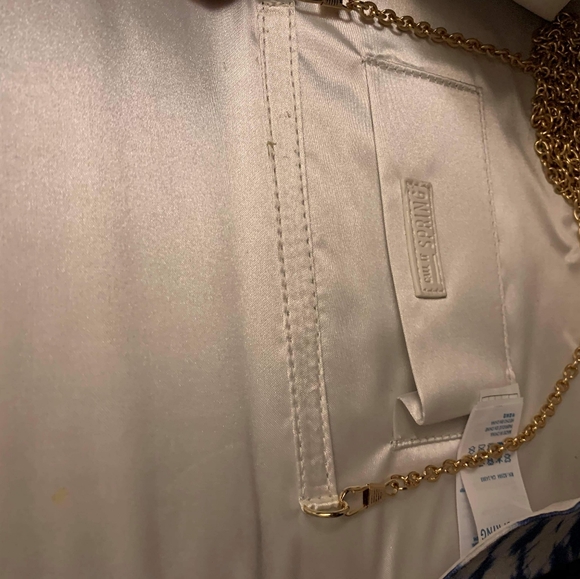 Call it spring clutch - Picture 3 of 3